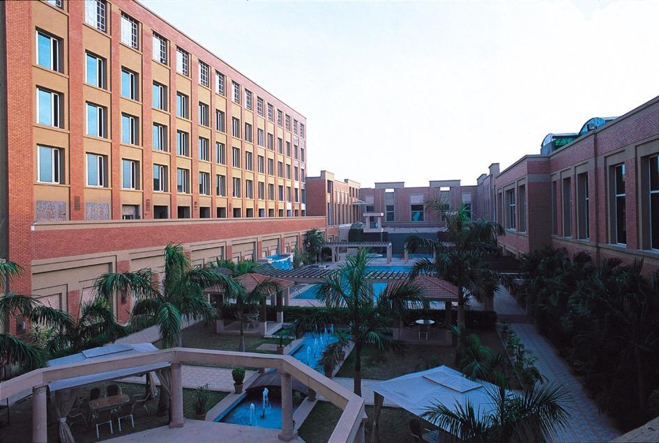 NIRVANA Hotel Banquets Club Ludhiana Extérieur photo