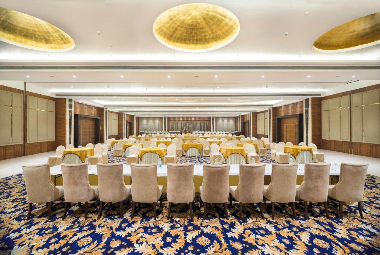 NIRVANA Hotel Banquets Club Ludhiana Extérieur photo